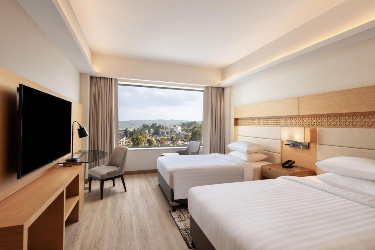 Courtyard By Marriott Shillong Hotell Exteriör bild