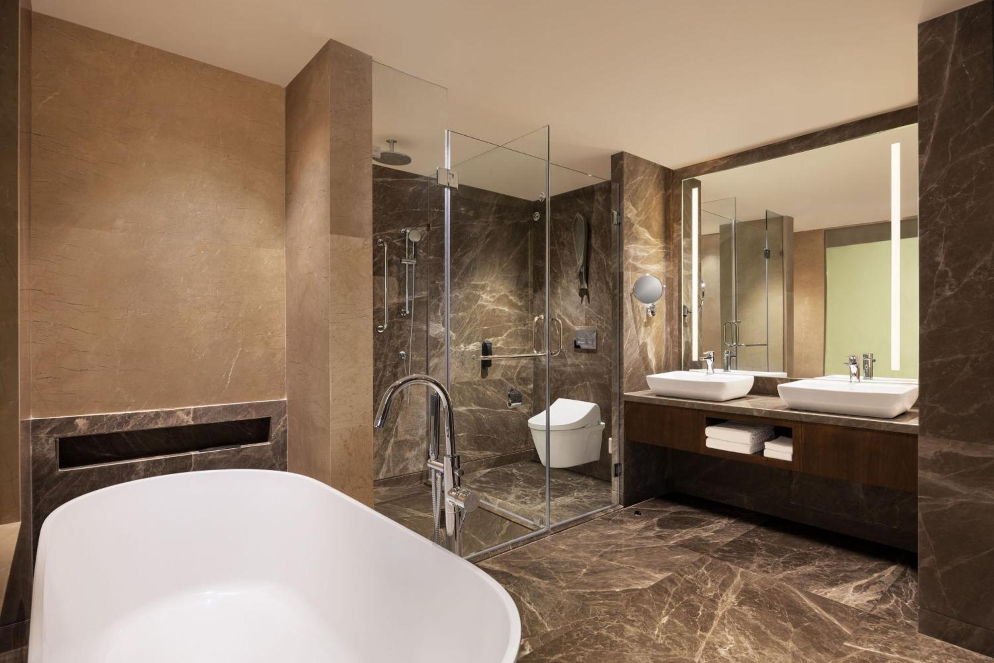Courtyard By Marriott Shillong Hotell Exteriör bild