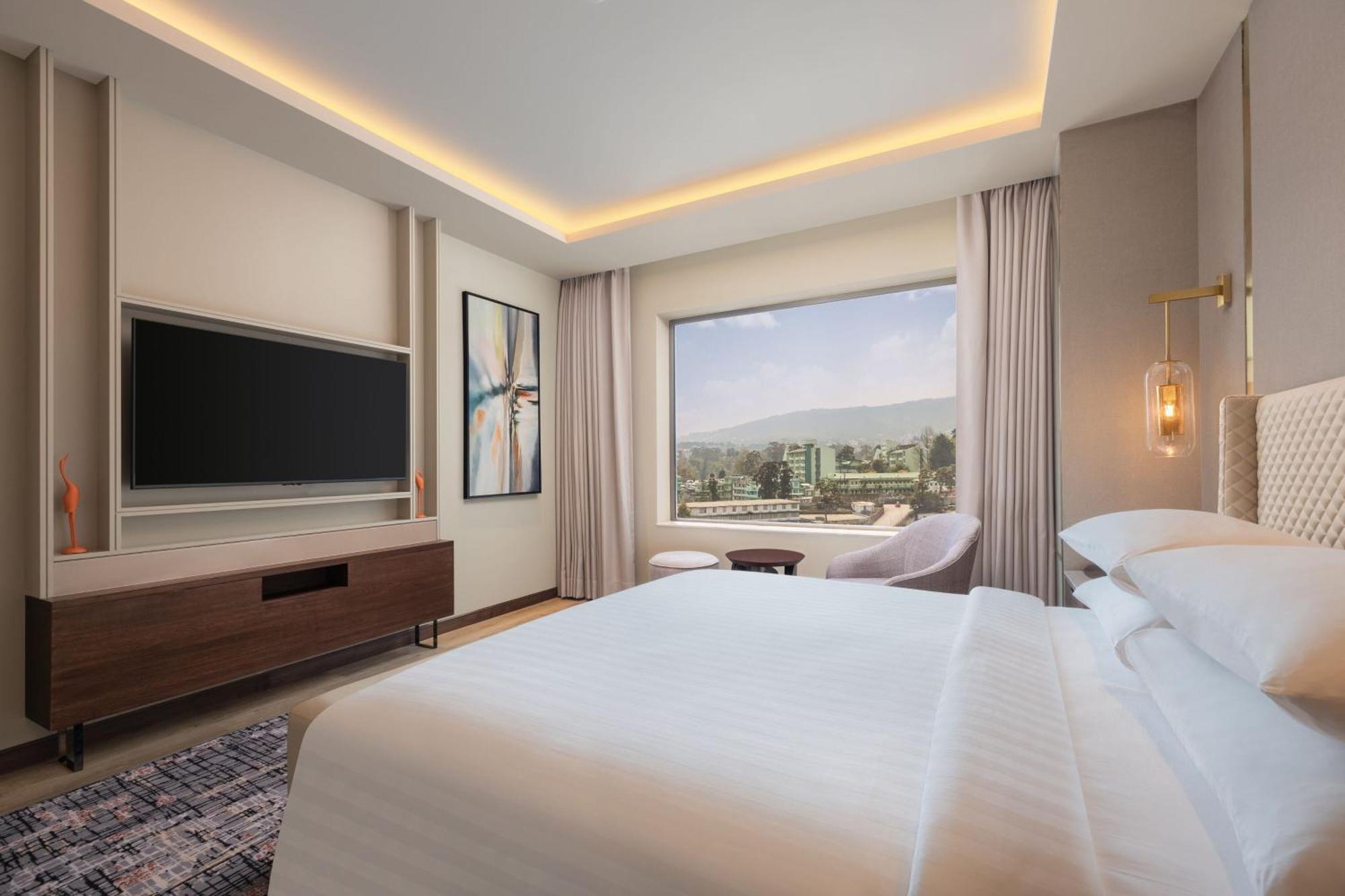 Courtyard By Marriott Shillong Hotell Exteriör bild