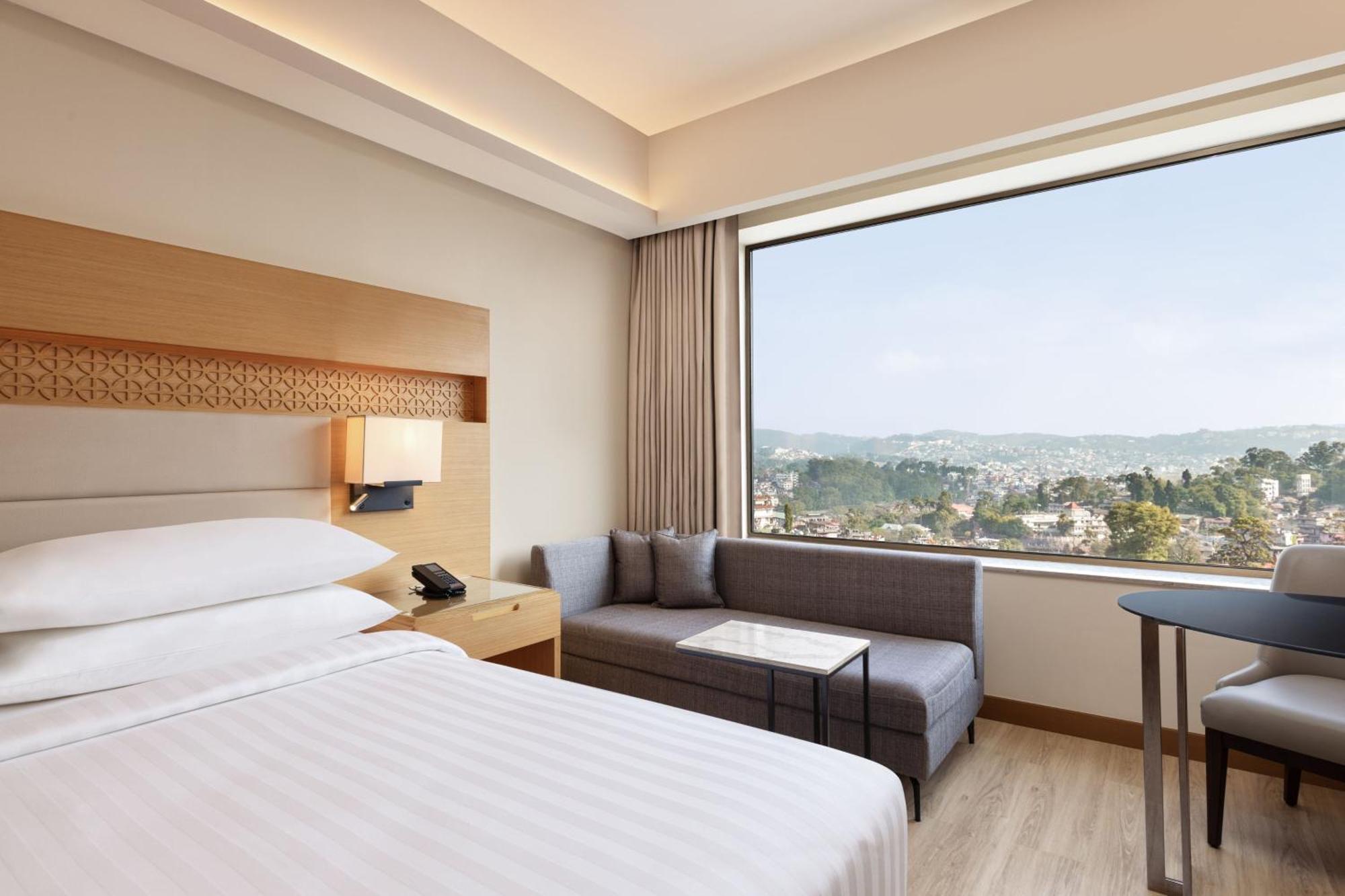 Courtyard By Marriott Shillong Hotell Exteriör bild